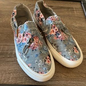 Blowfish slip ons. Size 7.